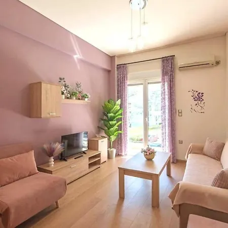 Sweet In Zografou Apartment *