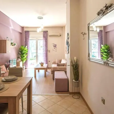 Sweet In Zografou Apartment *